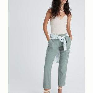 NWT PAIGE Becca Tapered Cargo Pants